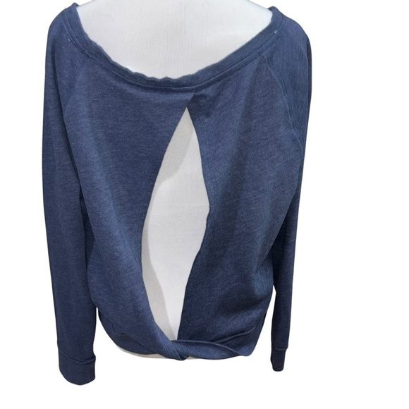 Victoria's Secret Women's M Medium Athletic Sweater Split Back Off the Shoulder - Picture 6 of 8